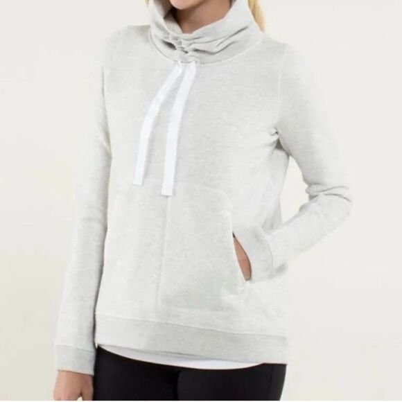 Lululemon  sweater - Picture 1 of 8